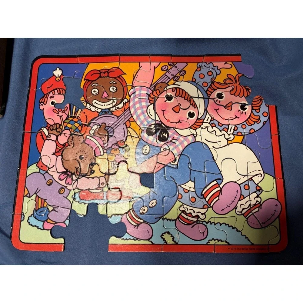 1976 Vintage Raggedy Ann 8 Great Activities Play Set